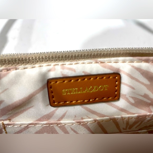 Stella & Dot Sidekick Belt Bag 3 in 1 - Picture 8 of 11